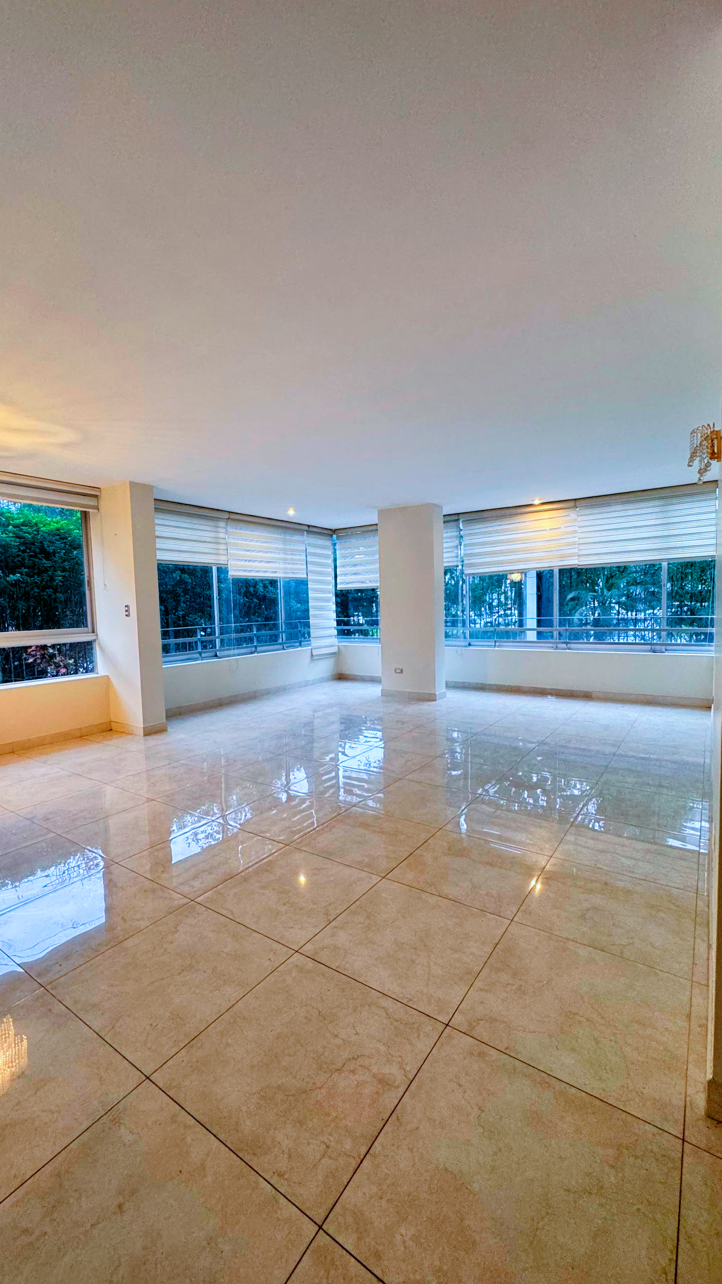SE ALQUILA DEPARTAMENTO EN EDIFICIO FRENTE A LA JAVIER PRADO OESTE, SAN ISIDRO